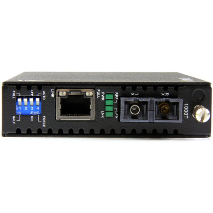 StarTech.com Gigabit Ethernet Single Mode Fiber Media Converter SC 40 km - 1000 Mbps ET91000SM402