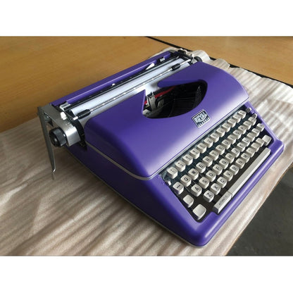 Royal Classic Manual Typewriter - Purple 79119Q