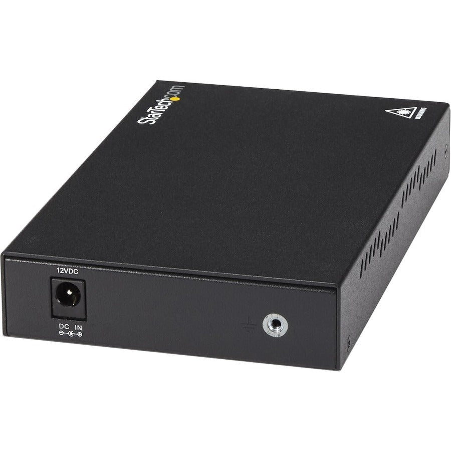 StarTech.com Gigabit Ethernet Copper-to-Fiber Media Converter - SM LC - 10 km - Ethernet Media Converter - GbE Converter ET91000SM10