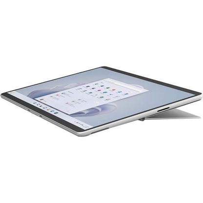 Tablette Microsoft Surface Pro 9 - 13" - Core i7 10e génération i7-1265U Deca-core (10 cœurs) - 32 Go RAM - 1 To SSD - Windows 11 Pro 64 bits - Platinum QLQ-00001