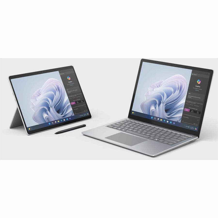 Microsoft Surface Laptop 6 13.5" Touchscreen Notebook - Intel Core i5 - 8 GB - 256 GB SSD - English, French Keyboard - Platinum ZJN-00002