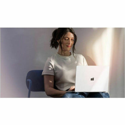 Microsoft Surface Laptop 7 15" Touchscreen Notebook - Qualcomm Snapdragon X Elite - 16 GB - 256 GB SSD - English Keyboard - Platinum ZHP-00001