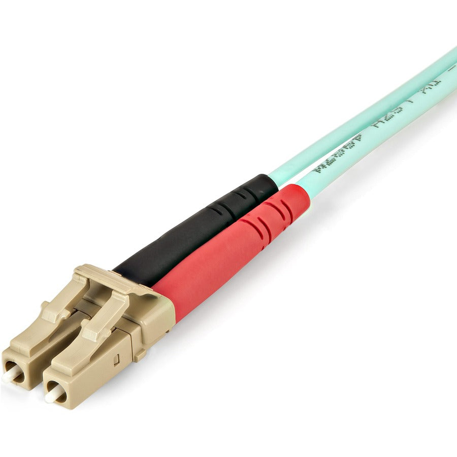 StarTech.com 5m (16.4ft) LC/UPC to LC/UPC OM4 Multimode Fiber Optic Cable, 50/125&micro;m, 100G, Low Insertion Loss, LSZH Fiber Jumper Cord 450FBLCLC5