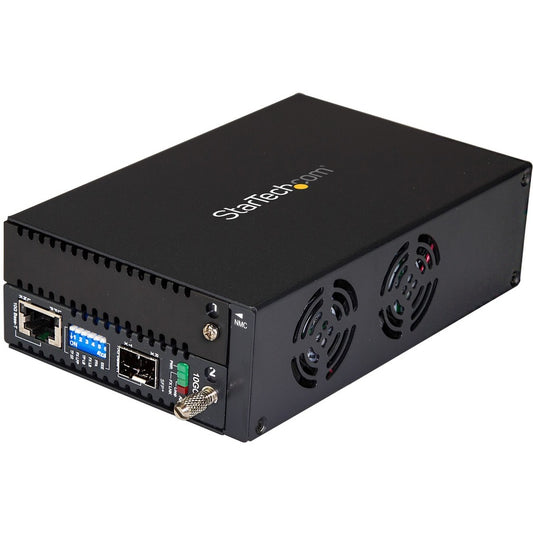 StarTech.com 10 Gigabit Ethernet Copper-to-Fiber Media Converter - Open SFP+ - Managed - 10G Ethernet Media Converter ET10GSFP