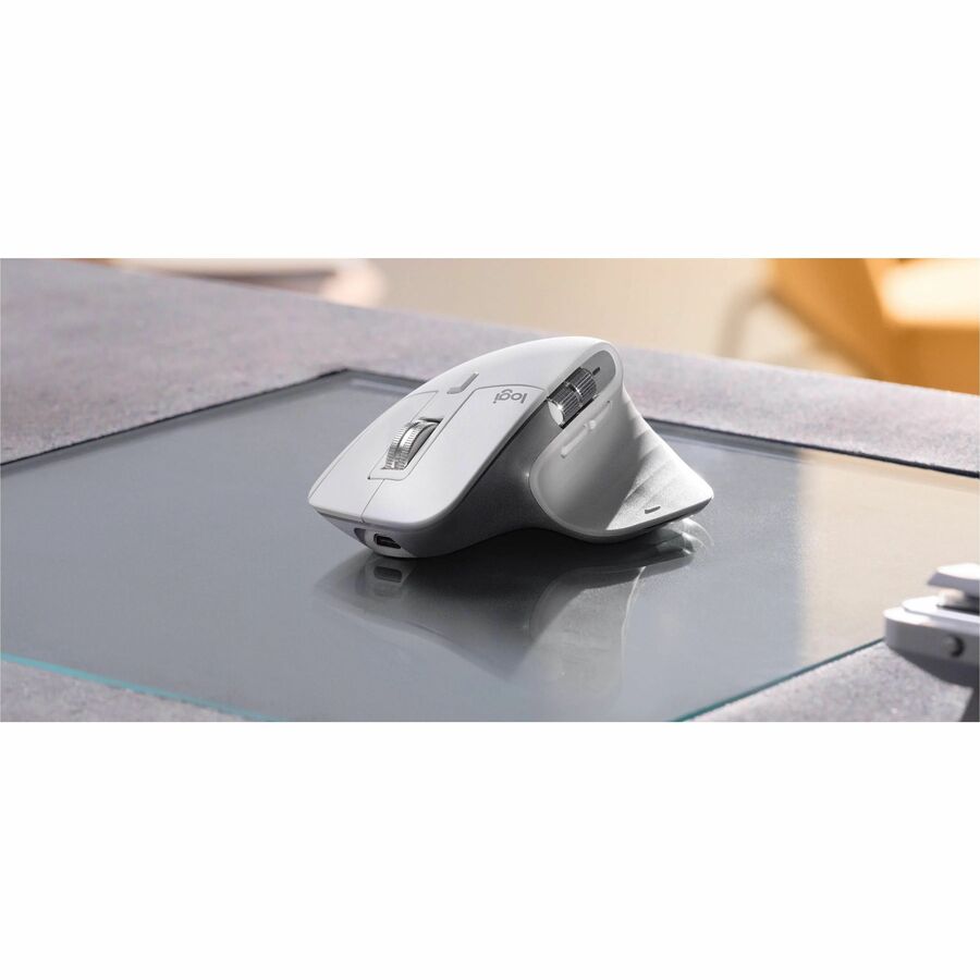 Logitech MX Master 3S For Mac Performance Wireless Mouse (Pale Grey) 910-006570