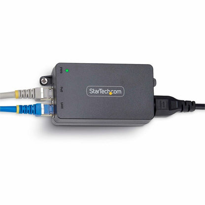 StarTech.com 1-Port Gigabit PoE+ Injector, 10M/100M/1G Ethernet, PoE/PoE+ (802.3af/802.3at), 30W Power Budget, Wall Mountable, Unmanaged AF211C-POE-INJECTOR