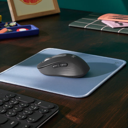 Logitech Signature M650 Wireless Mouse - For Small to Medium Sized Hands, 2-Year Battery, Silent Clicks, Customizable Side Buttons, Bluetooth, Multi-Device Compatibility (Graphite) 910-006250