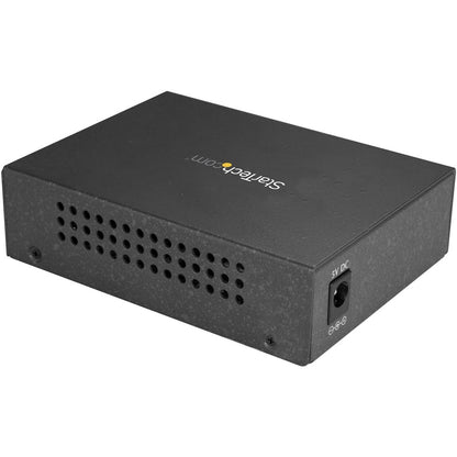 StarTech.com Single Mode SC Fiber Ethernet Media Converter - 1000BASE-LX Gigabit Fiber Optic to Copper Bridge - 10/100/1000 Network 10km MCMGBSCSM10